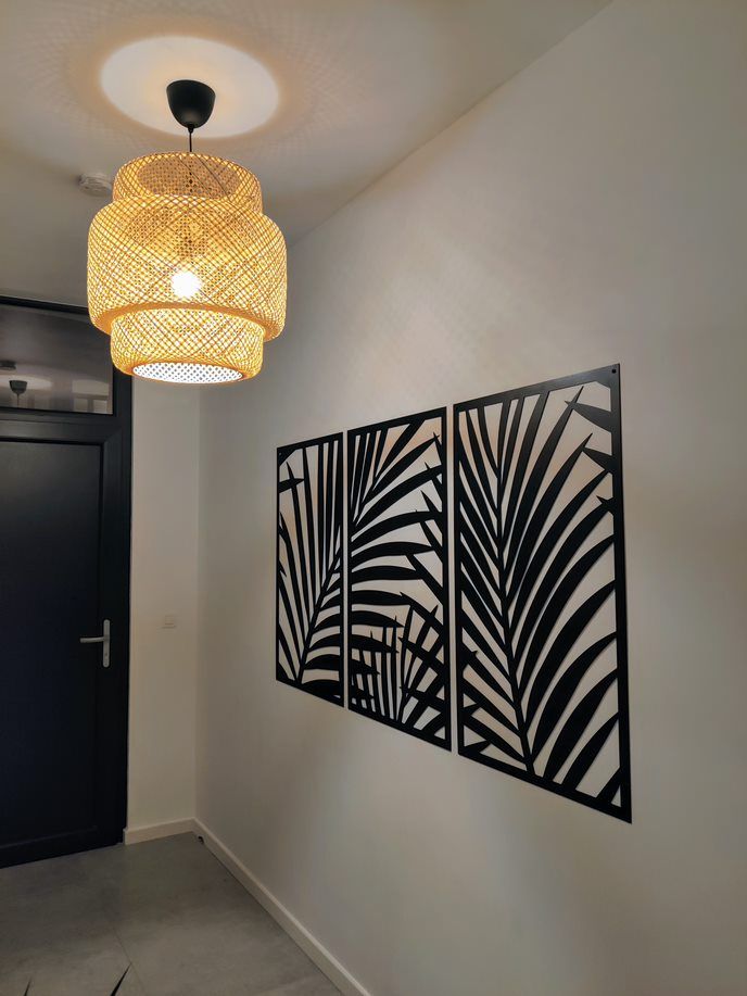 Wanddekoration aus Metall Wanddekoration aus Metall