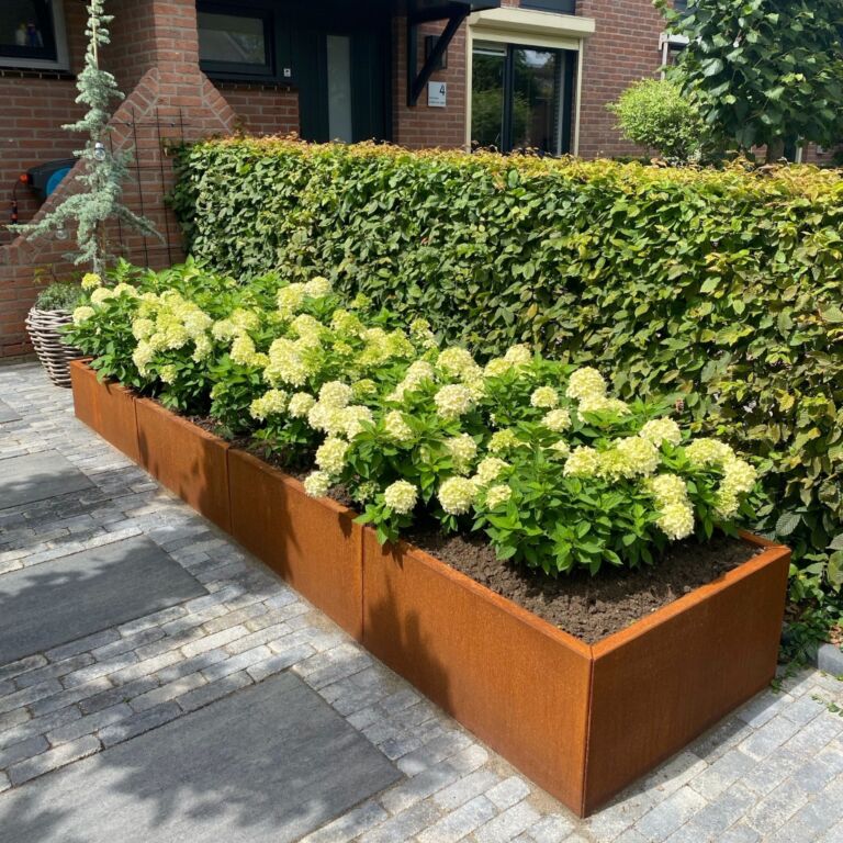 Pflanzgefäß aus Cortenstahl Texas xxl 3200x800