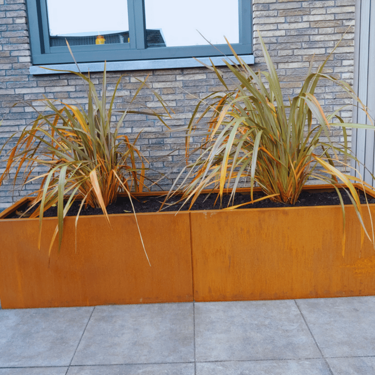 Pflanzgefäß aus Cortenstahl Texas xxl 2400x600