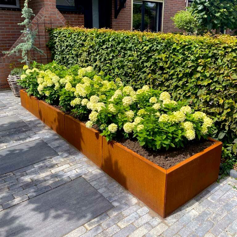 Hochbeet aus Cortenstahl Texas xxl 400 x 30 cm