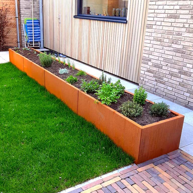 Hochbeet aus Cortenstahl Texas xxl 480 x 80 cm