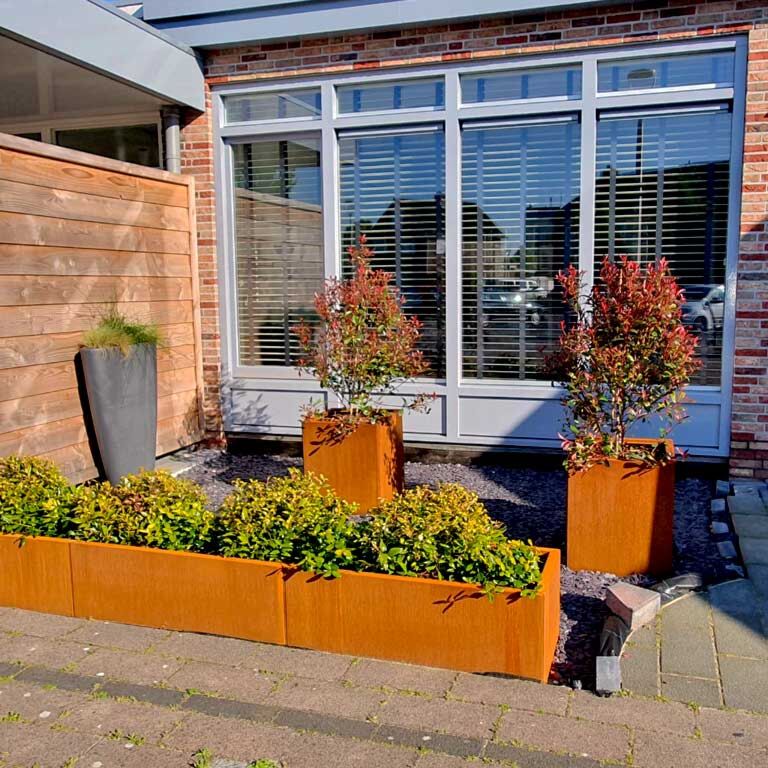 Hochbeet aus Cortenstahl Texas xxl 300 x 50 cm