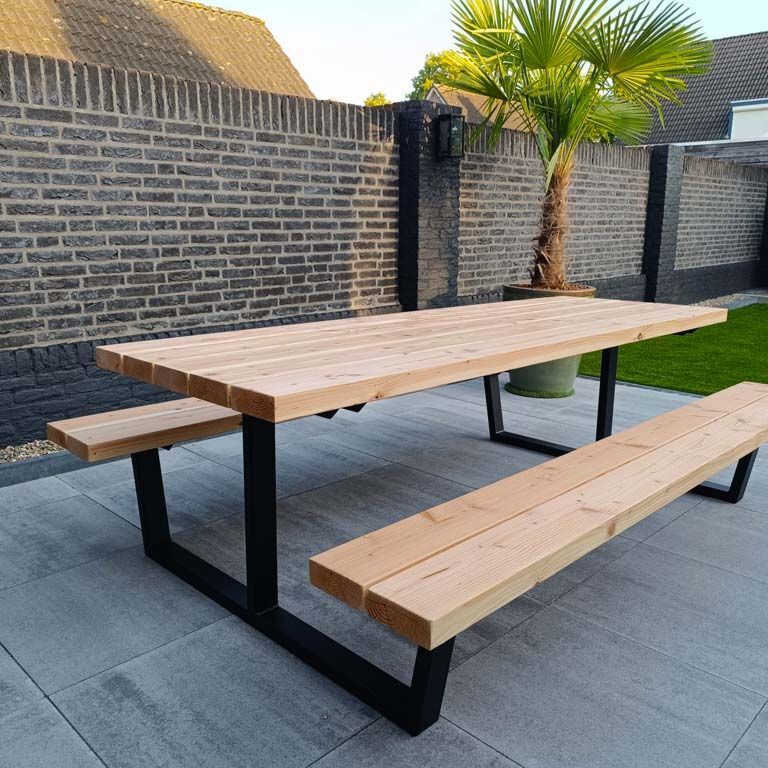 Picknicktisch aus Stahl - Georgia S - 160 x 163 x 75 cm - Mit Douglas Holz