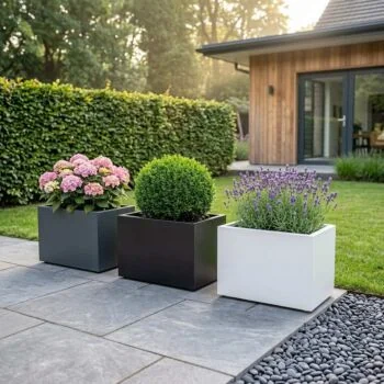 Pflanzkübel aus Stahl - Rechteckig - 60 x 40 x 40 cm - RAL9005 matte (schwarz) - Mit Bodenplatte - Mit Rollen